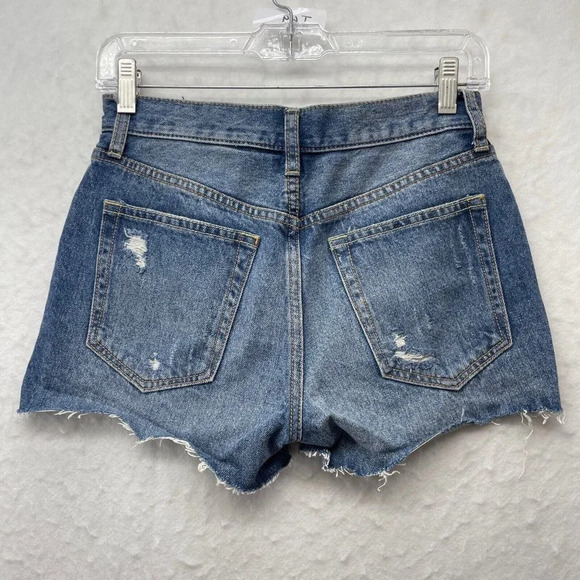 We The Free Shorts Women's 24 Blue Denim Regular Fit Mid rise Distressed Shortie - Picture 2 of 11